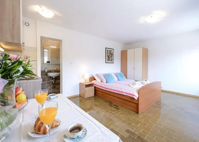 Rose - With Terrace Apartamento